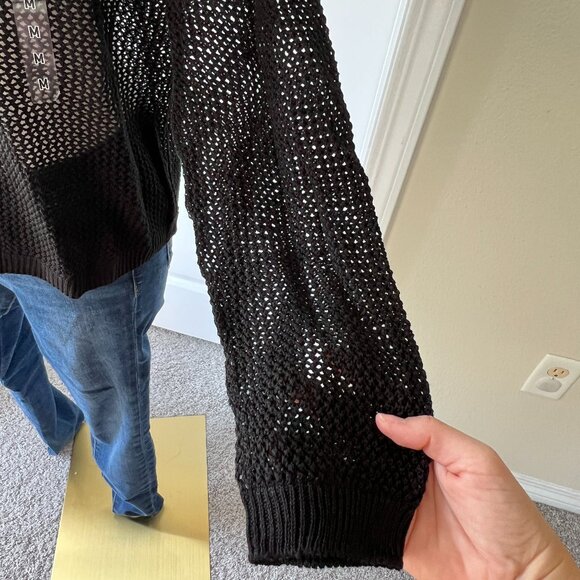 Uniqlo women's 3D knit mesh long-sleeve crewneck sweater, size medium NWT - Picture 6 of 9